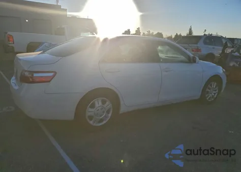 2007 Toyota Camry Ce z USA, uszkodzony, nr VIN 4T1BE46K47U535521